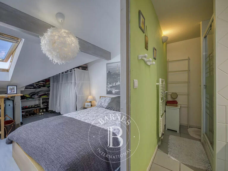 Appartement Etaux - 4 chambres - 184m²