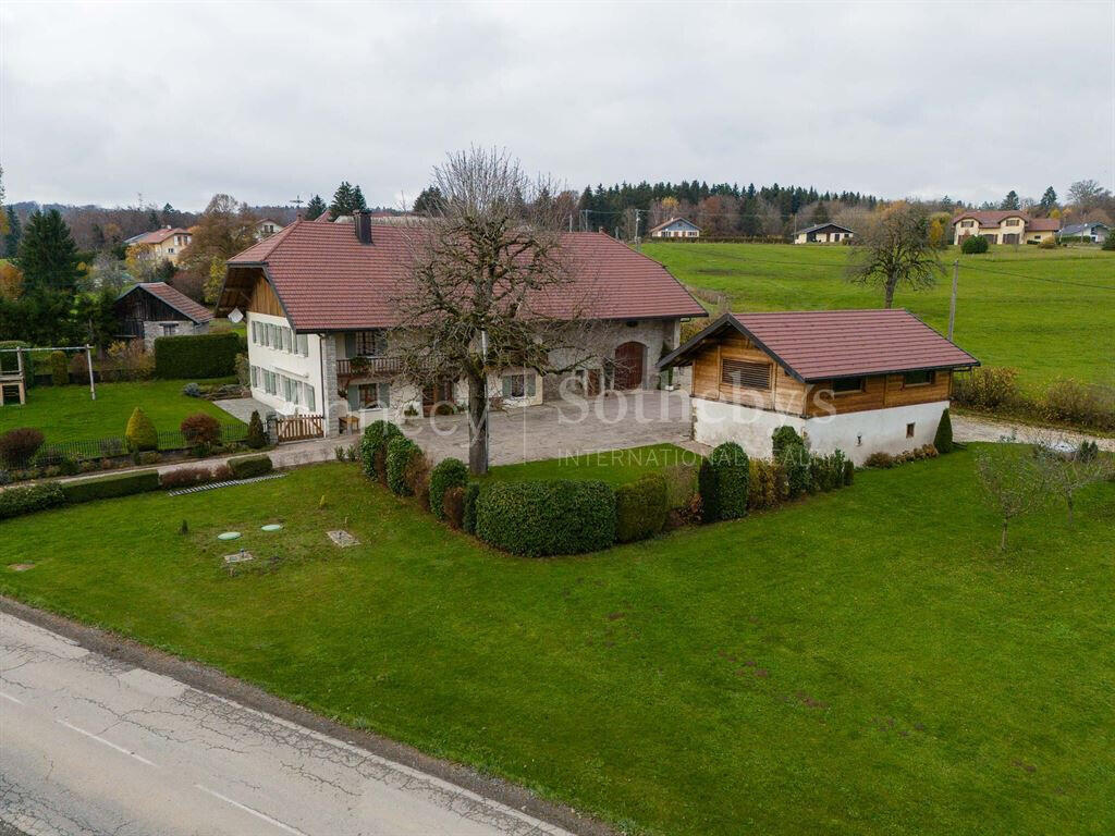 House Etaux