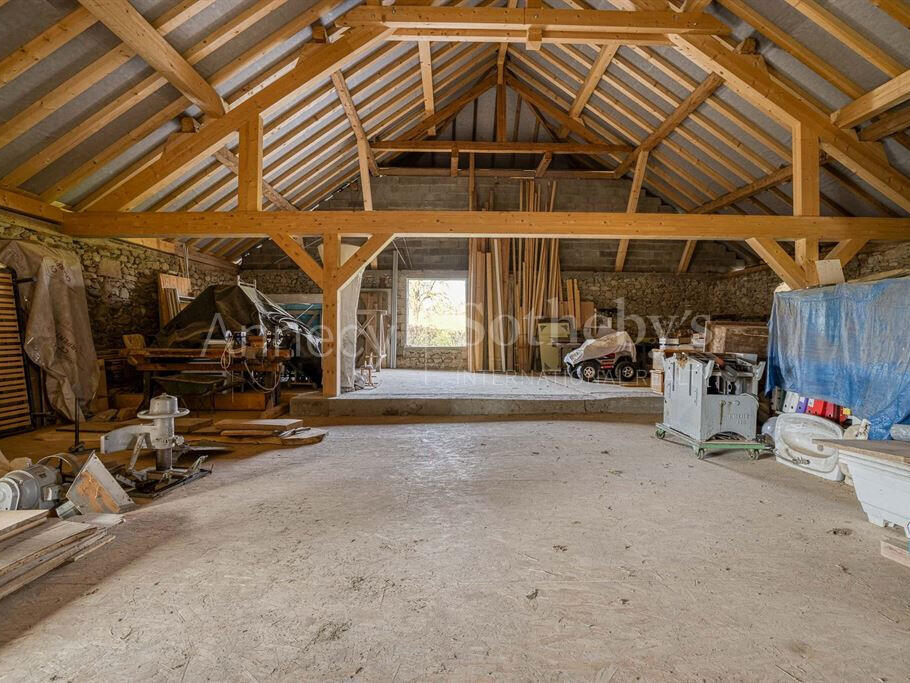House Etaux