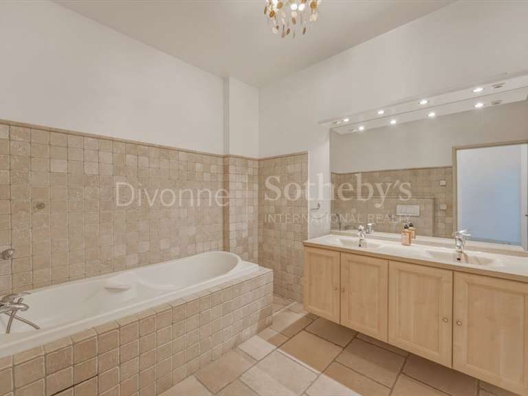 Appartement Étrembières - 2 chambres - 188m²