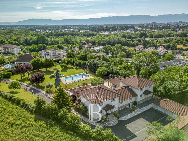 House Étrembières - 7 bedrooms - 515m²