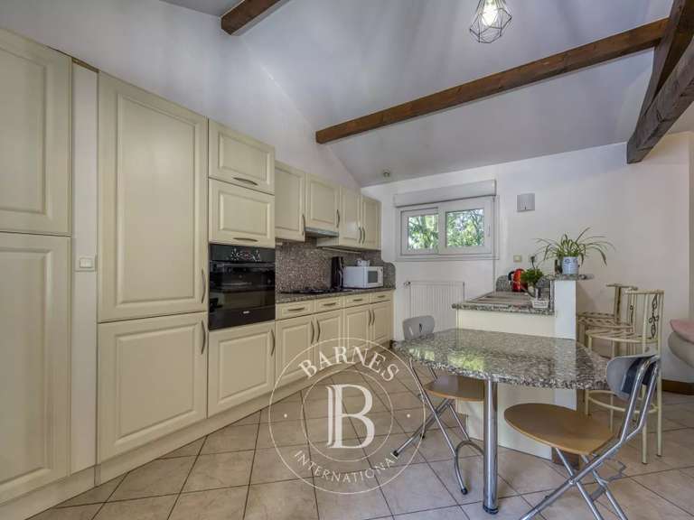 Maison Étrembières - 7 chambres - 515m²