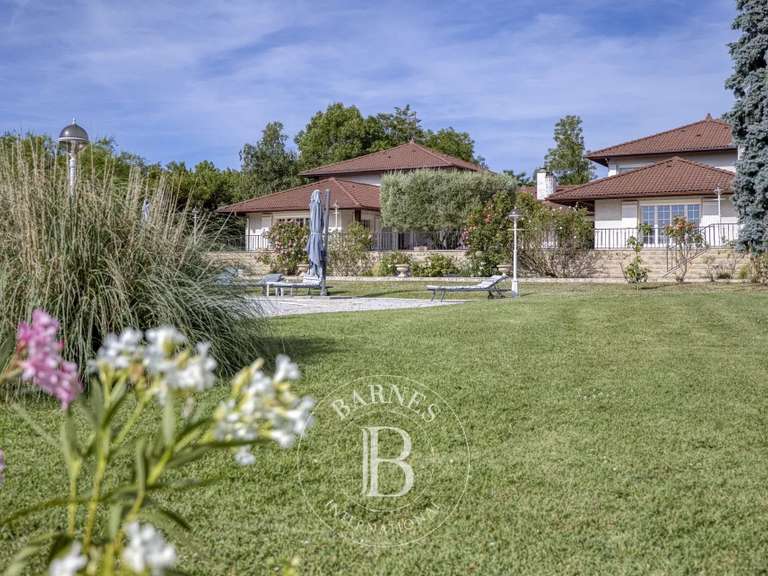 House Étrembières - 7 bedrooms - 515m²
