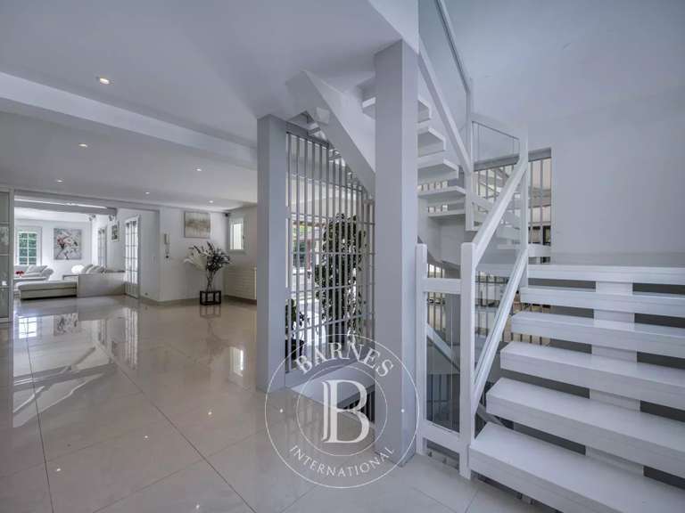 House Étrembières - 7 bedrooms - 515m²
