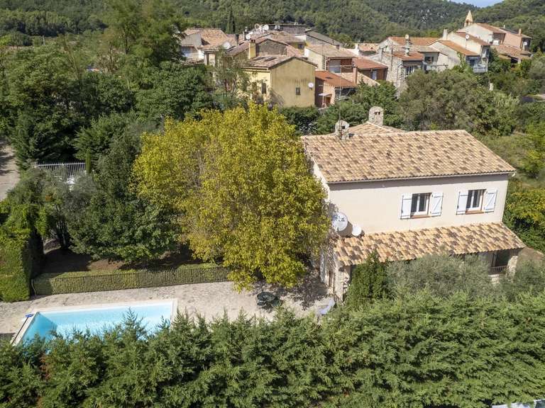 Maison Évenos - 5 chambres - 154m²