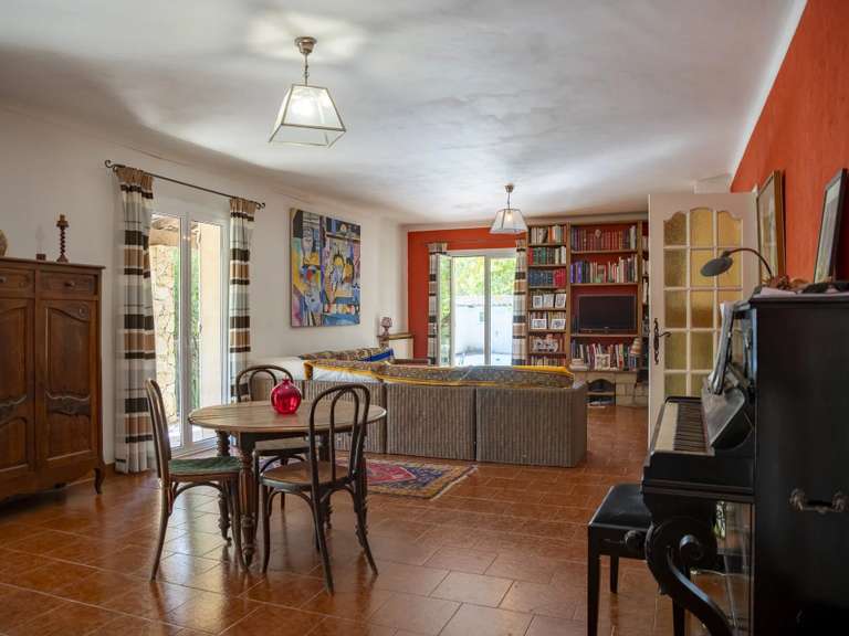 Maison Évenos - 5 chambres - 154m²