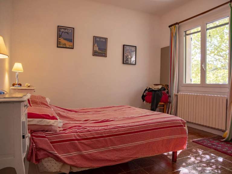 Maison Évenos - 5 chambres - 154m²