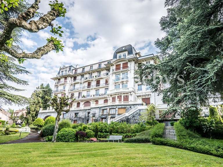 Apartment Évian-les-Bains - 4 bedrooms - 230m²