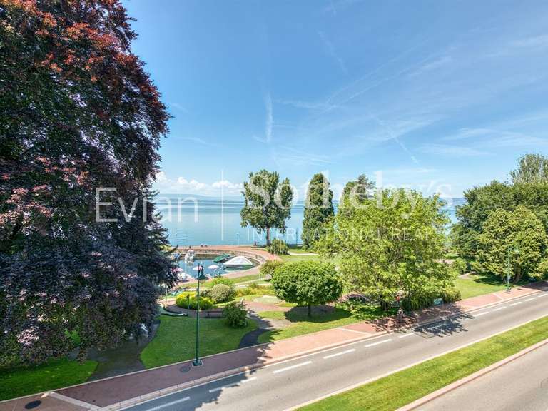 Appartement Évian-les-Bains - 5 chambres - 277m²