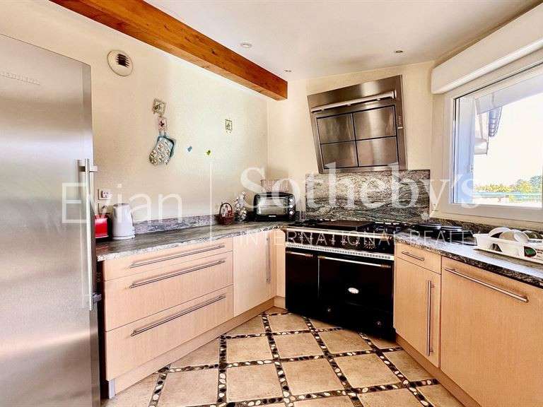 Apartment Évian-les-Bains - 4 bedrooms - 170m²