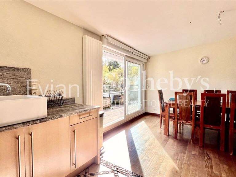 Apartment Évian-les-Bains - 4 bedrooms - 170m²