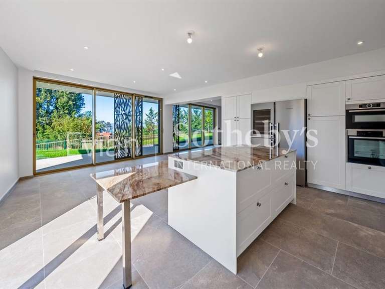Appartement Évian-les-Bains - 5 chambres - 282m²