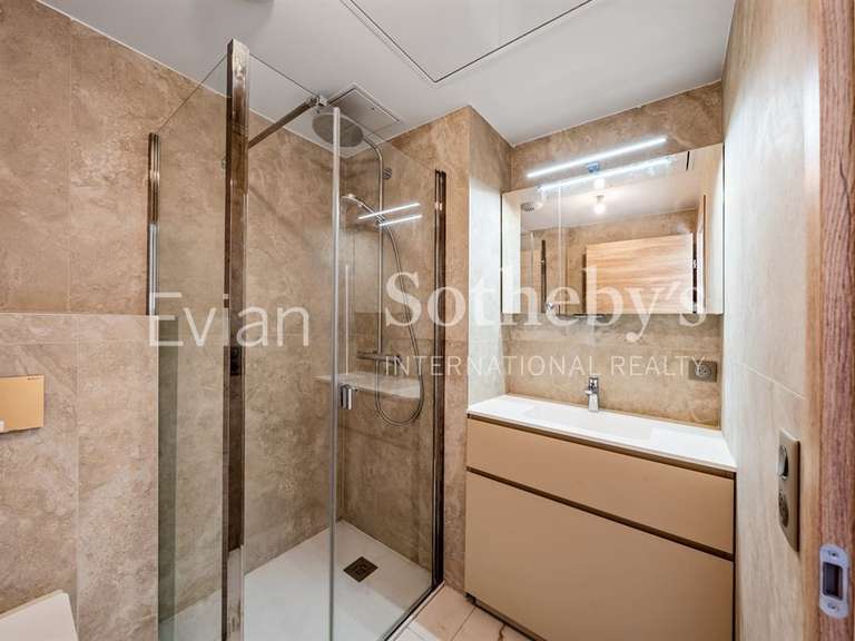 Appartement Évian-les-Bains - 5 chambres - 282m²