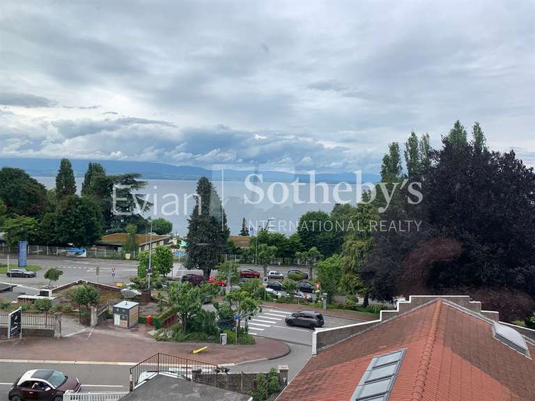 Appartement Évian-les-Bains - 6 chambres - 270m²