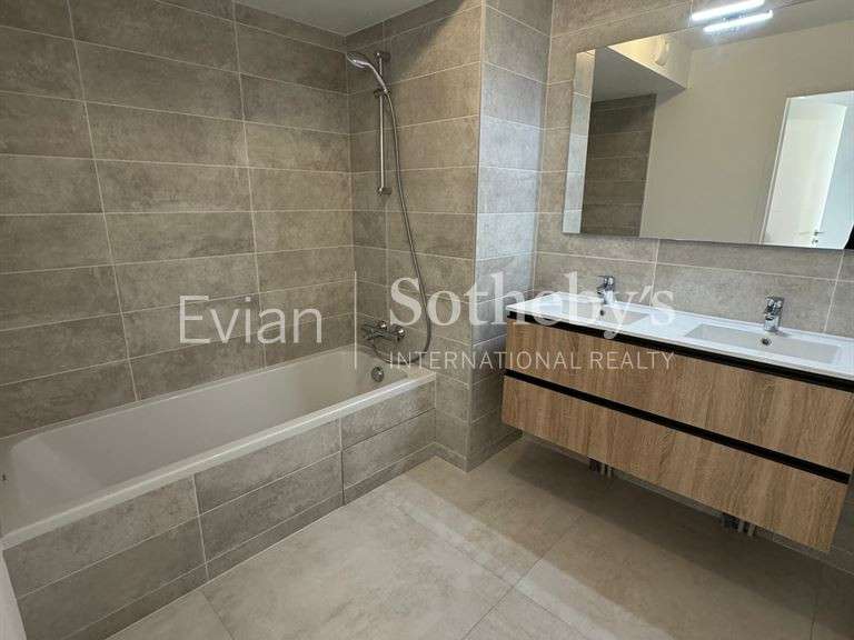 Appartement Évian-les-Bains - 4 chambres - 138m²
