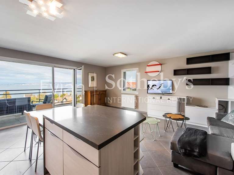 Appartement Évian-les-Bains - 2 chambres - 82m²