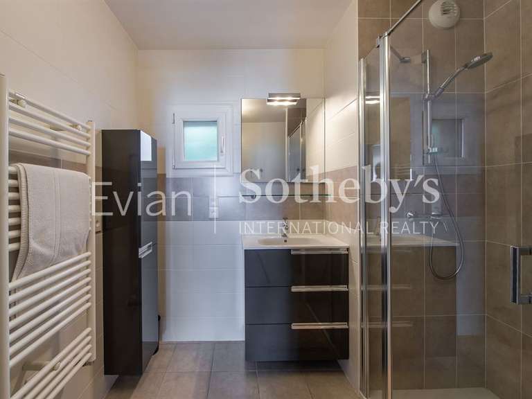 Appartement Évian-les-Bains - 2 chambres - 82m²