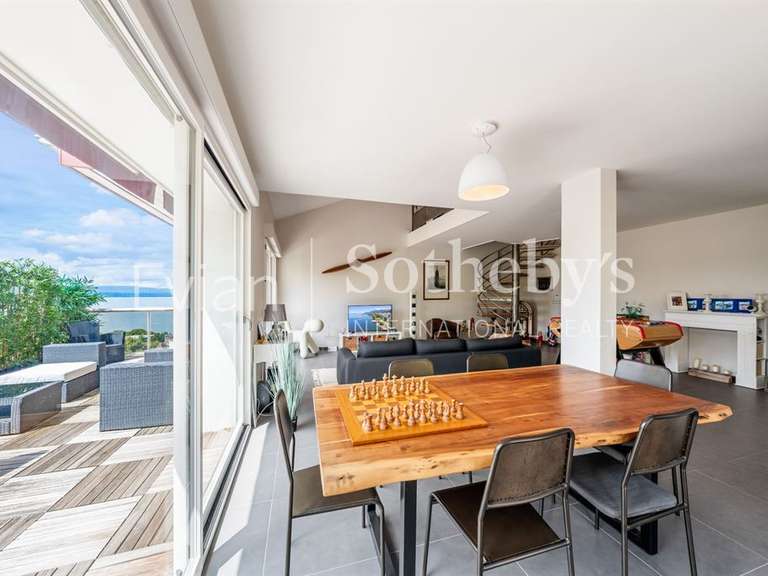 Apartment Évian-les-Bains - 3 bedrooms - 133m²