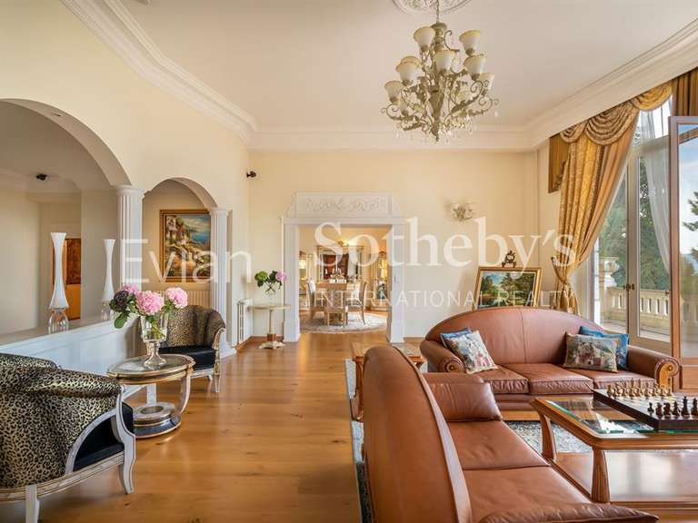 Appartement Évian-les-Bains - 3 chambres - 279m²