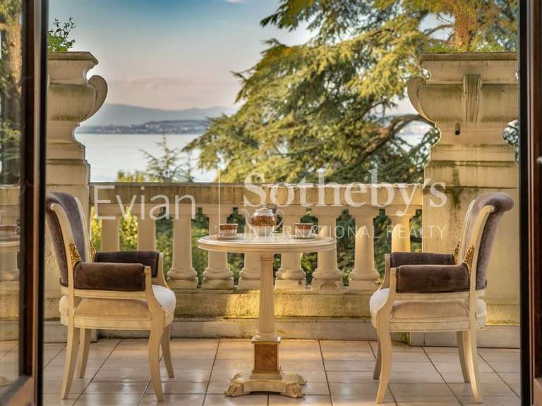 Appartement Évian-les-Bains - 3 chambres - 279m²