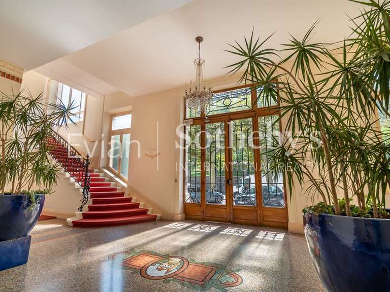 Apartment Évian-les-Bains - 3 bedrooms - 279m²