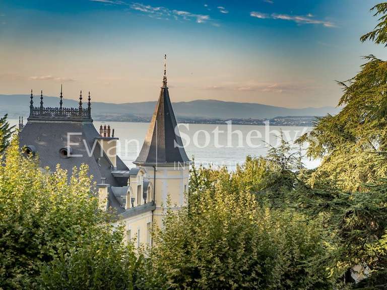 Apartment Évian-les-Bains - 3 bedrooms - 279m²