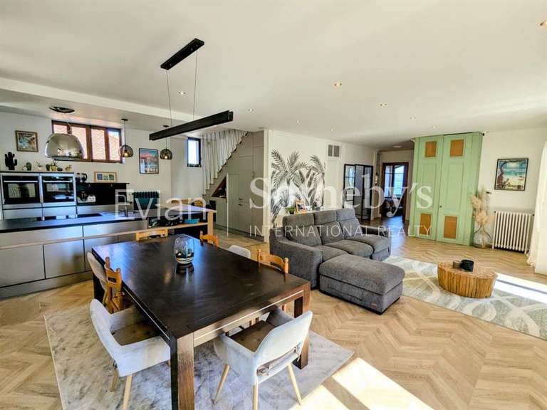 Appartement Évian-les-Bains - 6 chambres - 270m²