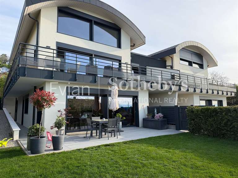 Appartement Évian-les-Bains - 3 chambres - 93m²