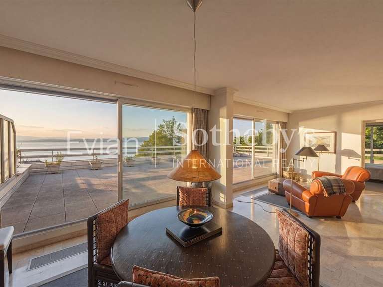 Appartement Évian-les-Bains - 3 chambres - 134m²