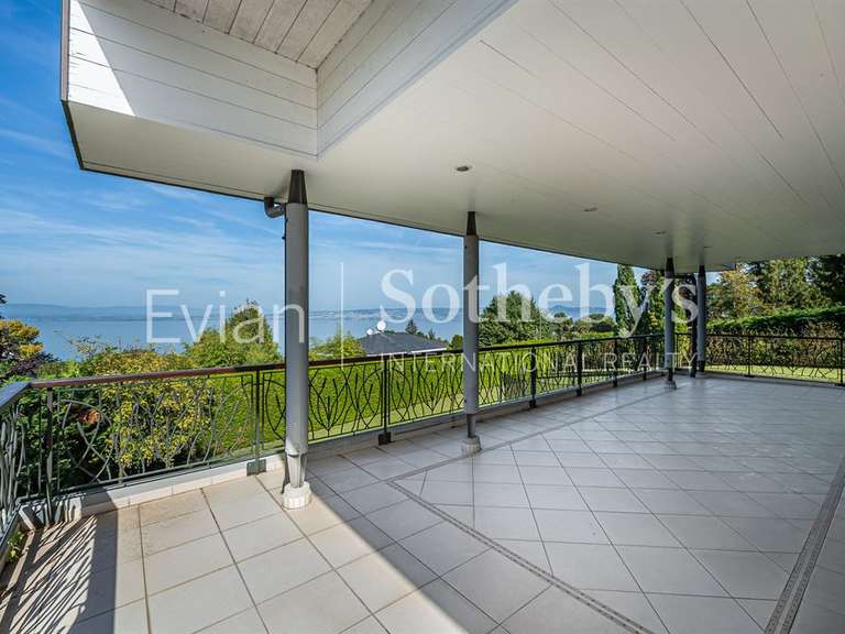 House Évian-les-Bains - 480m²