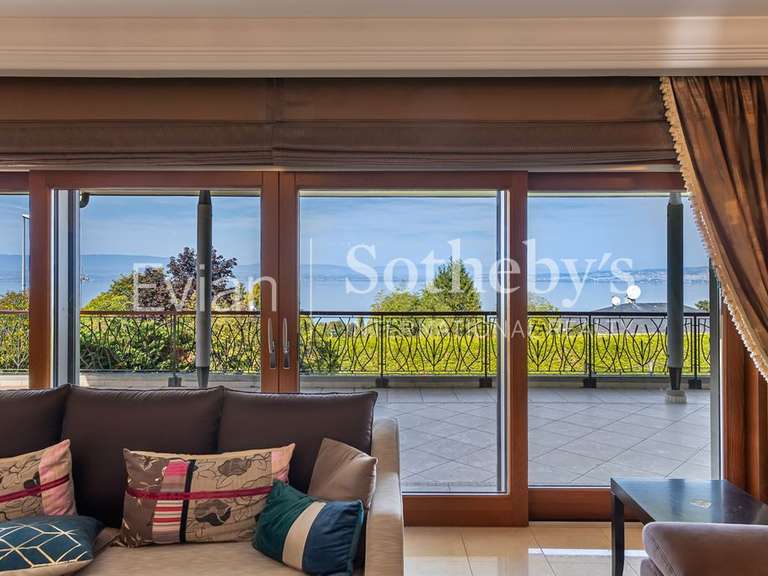 House Évian-les-Bains - 480m²