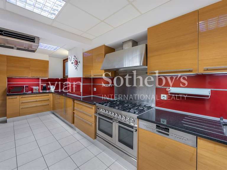 House Évian-les-Bains - 480m²