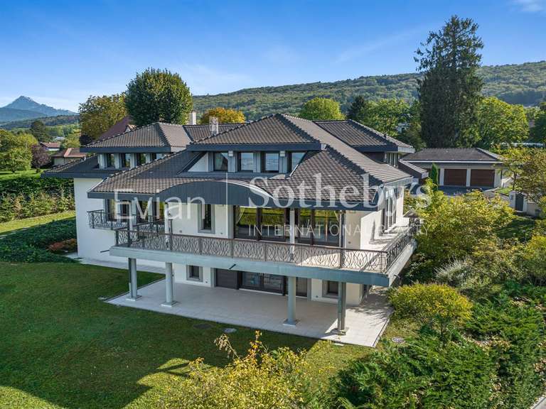 House Évian-les-Bains - 480m²