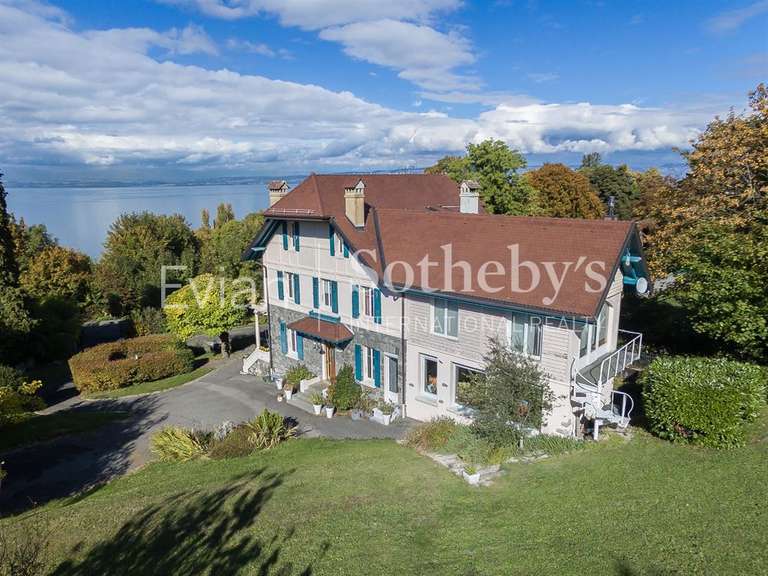 House Évian-les-Bains - 7 bedrooms - 400m²