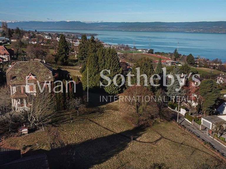 House Évian-les-Bains - 10 bedrooms - 321m²