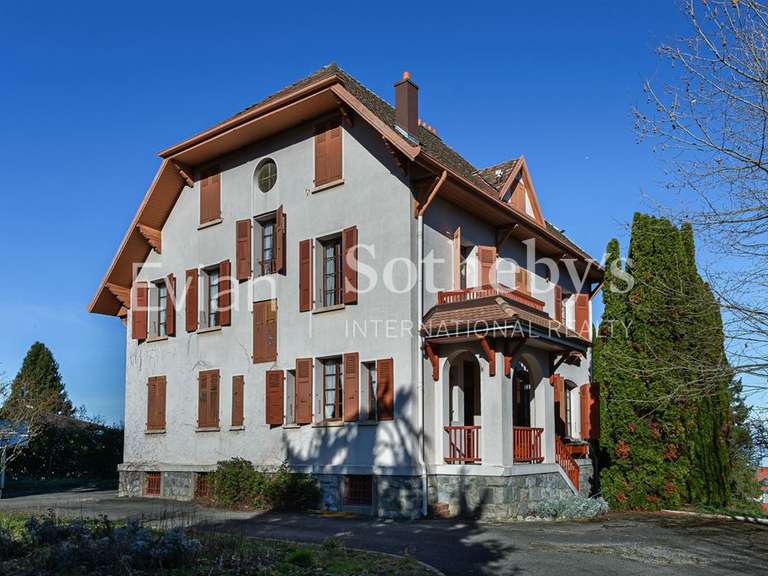 House Évian-les-Bains - 10 bedrooms - 321m²
