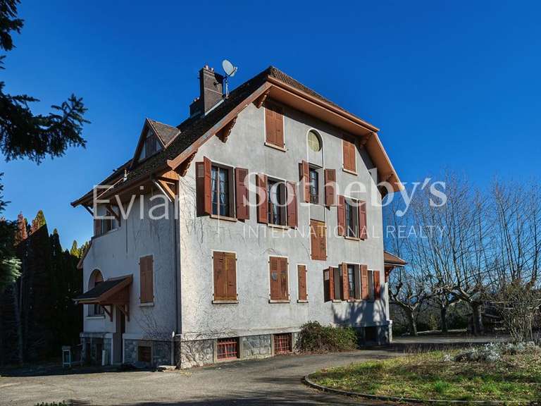 Maison Évian-les-Bains - 10 chambres - 321m²