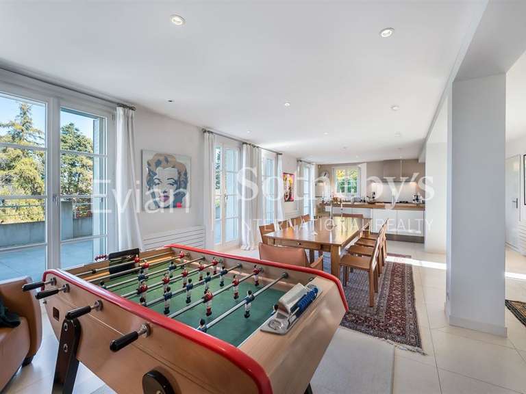 House Évian-les-Bains - 5 bedrooms - 340m²