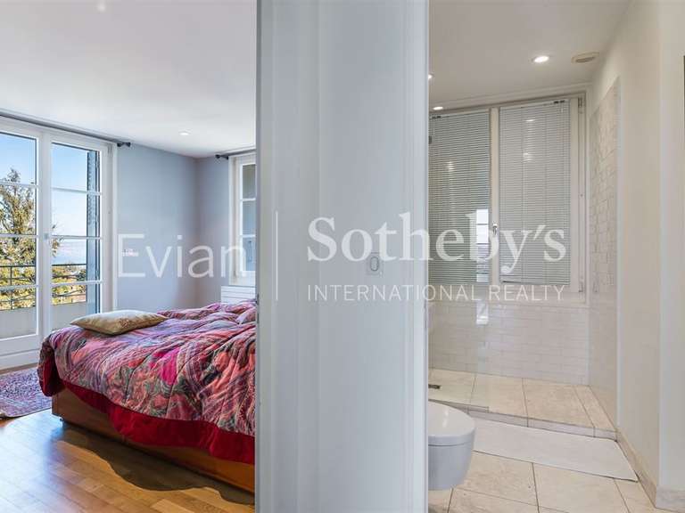 House Évian-les-Bains - 5 bedrooms - 340m²