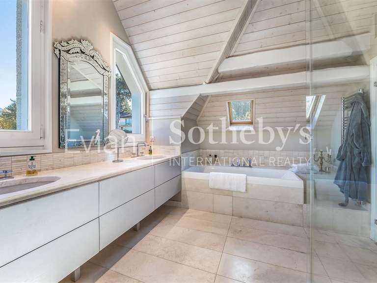 Maison Évian-les-Bains - 5 chambres - 340m²