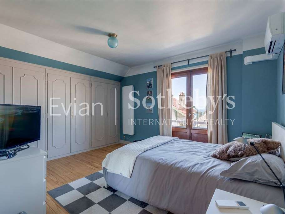 House Évian-les-Bains