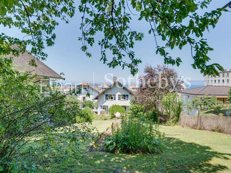 House Évian-les-Bains - 4 bedrooms - 155m²