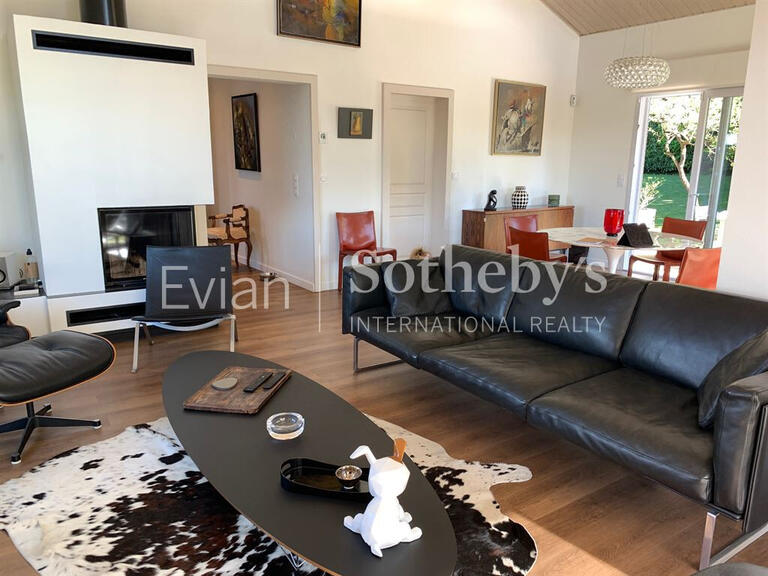 House Évian-les-Bains - 3 bedrooms - 142m²