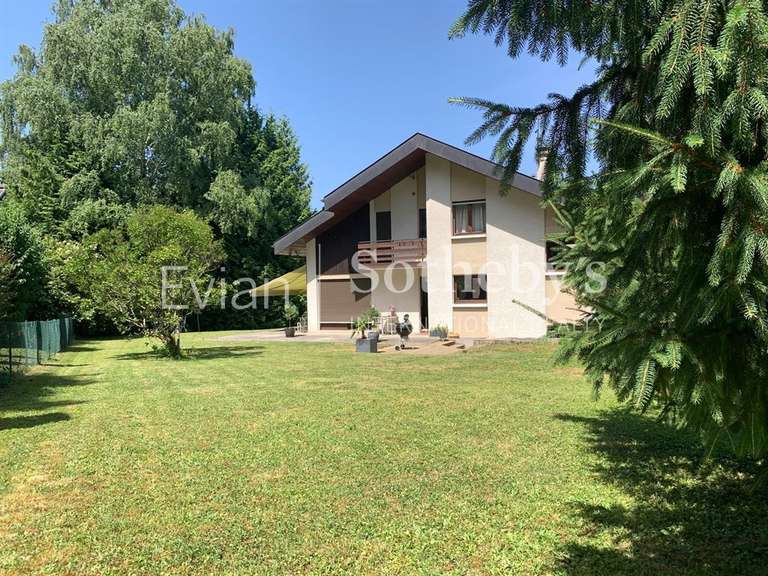 Maison Évian-les-Bains - 3 chambres - 180m²