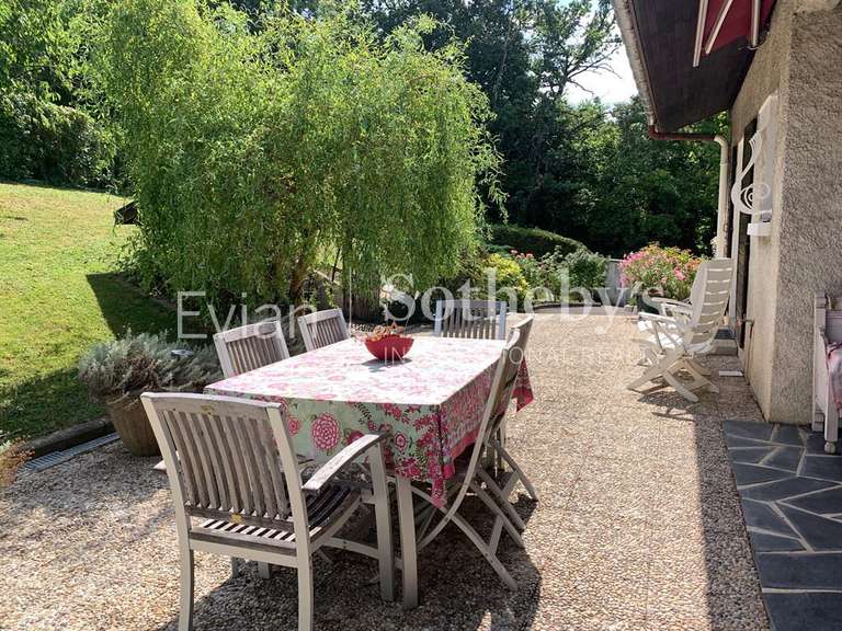 House Évian-les-Bains - 6 bedrooms - 243m²