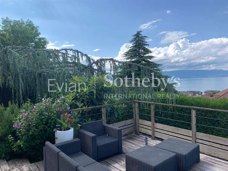 House Évian-les-Bains - 6 bedrooms - 243m²