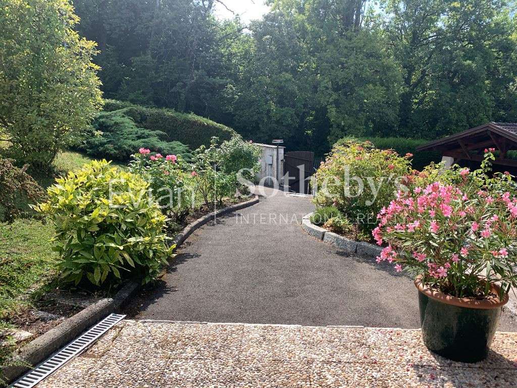 House Évian-les-Bains