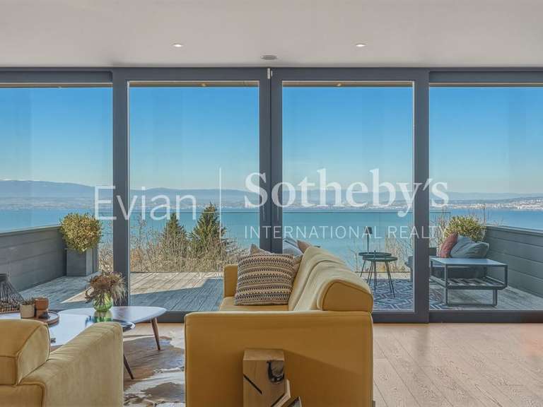 House Évian-les-Bains - 4 bedrooms - 216m²