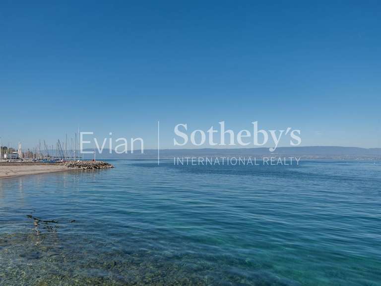 House Évian-les-Bains - 6 bedrooms - 445m²