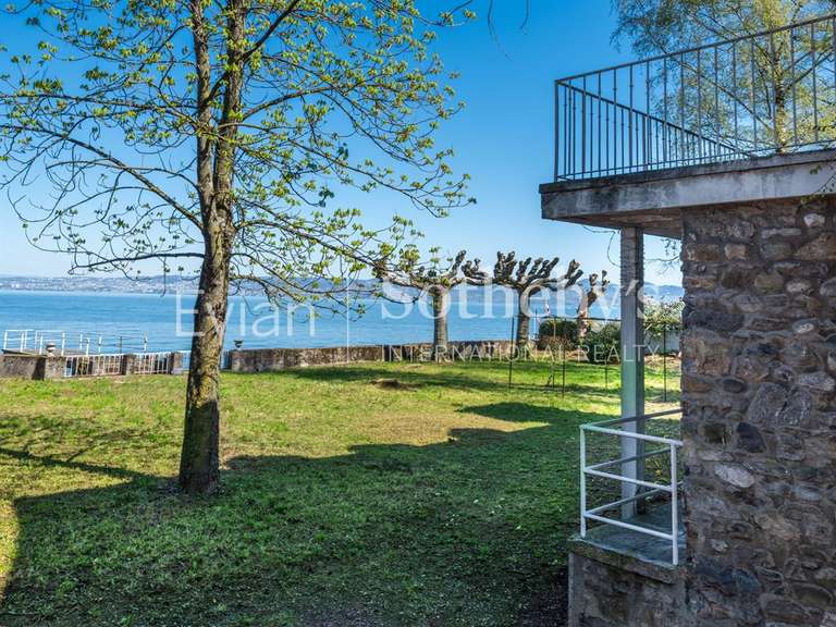 House Évian-les-Bains - 6 bedrooms - 445m²
